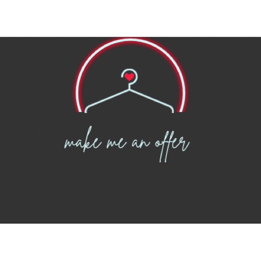 Meet your Posher, Monique